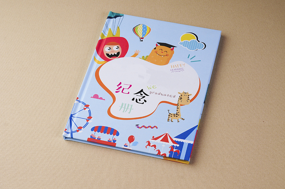 幼兒園畢業(yè)紀念冊如何設(shè)計？